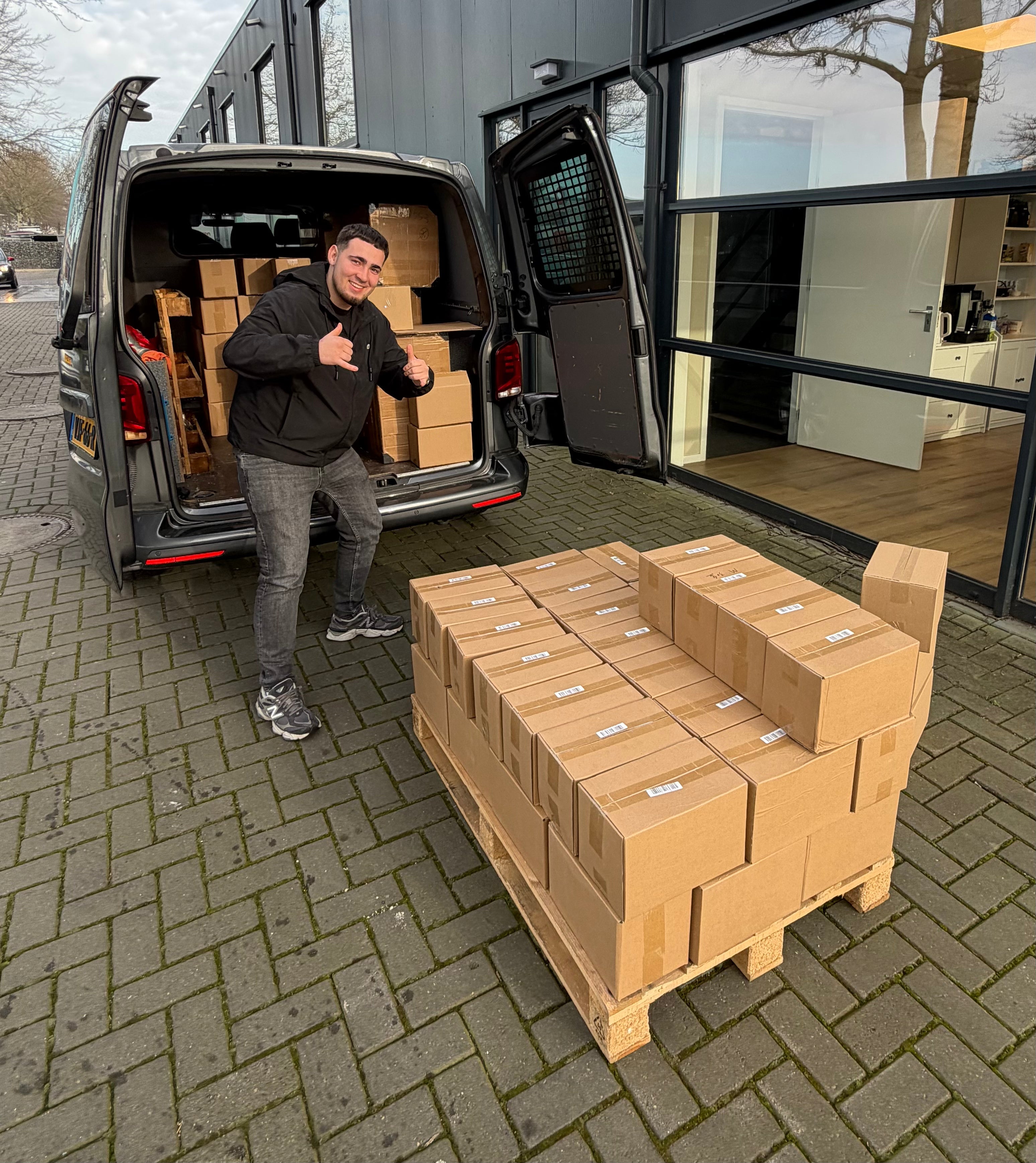 AutoAura aflevering, Mega Carwash Emmeloord